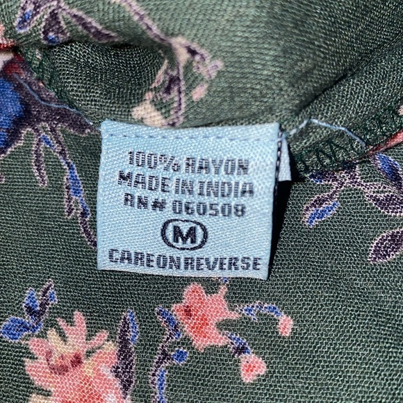 Nostalgia Floral Adjustable Blouse - Picture 15 of 16